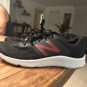 New Balance Men's Black and Red Athletic Shoes- NEW WORE ONCE DIDN’T FIT